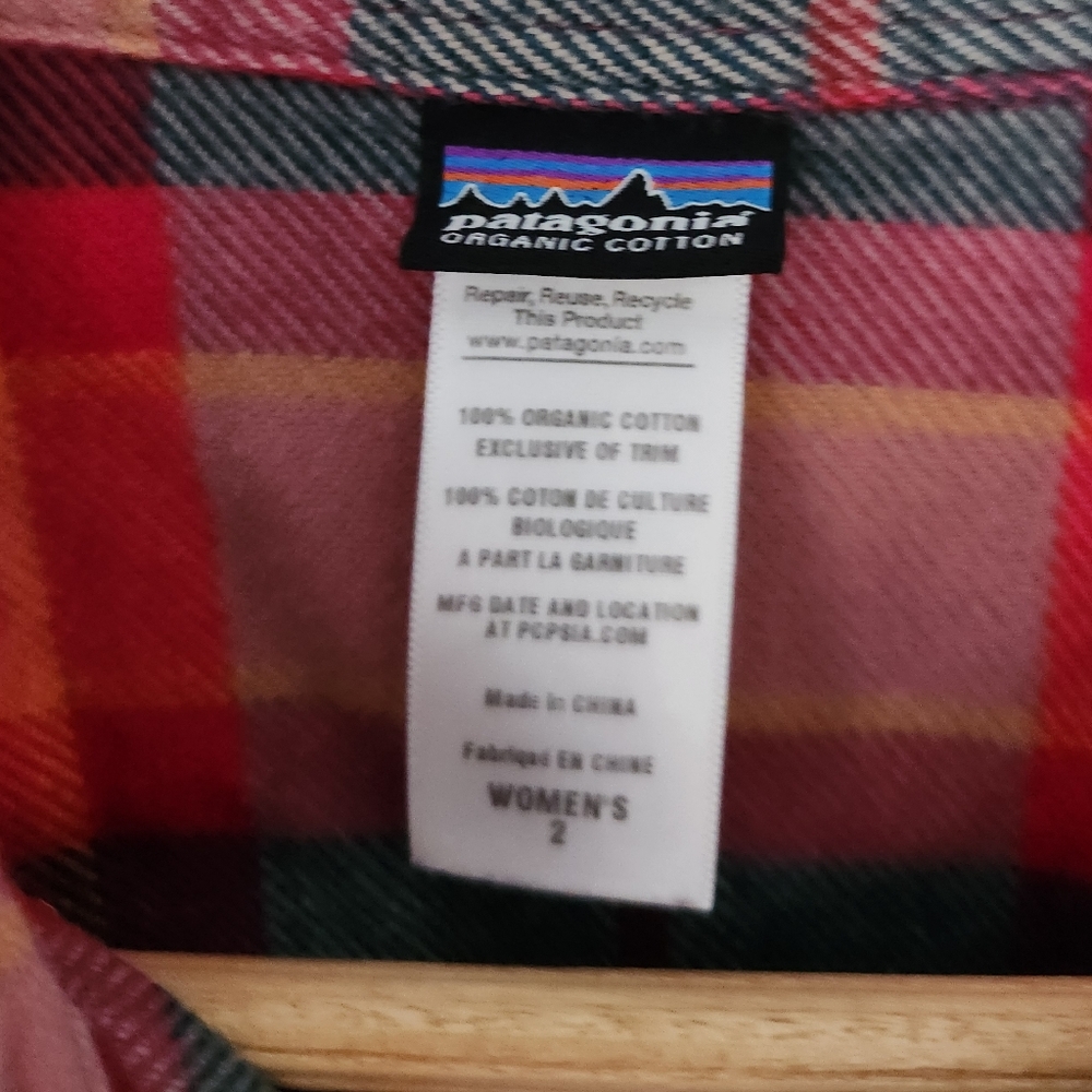 Patagonia Organic Cotton Plaid Flannel - Picture 2 of 3